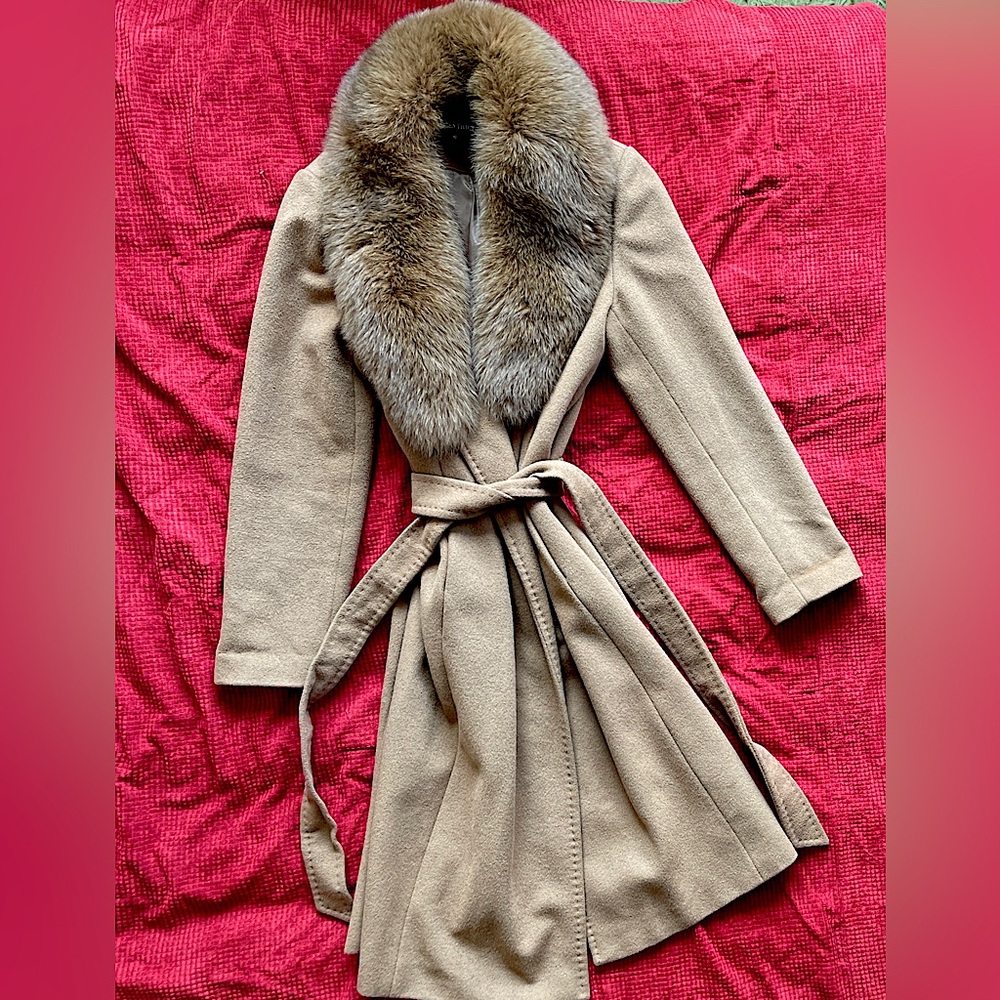 Ellen Tracy Long Brown/tan fur Coat size 10